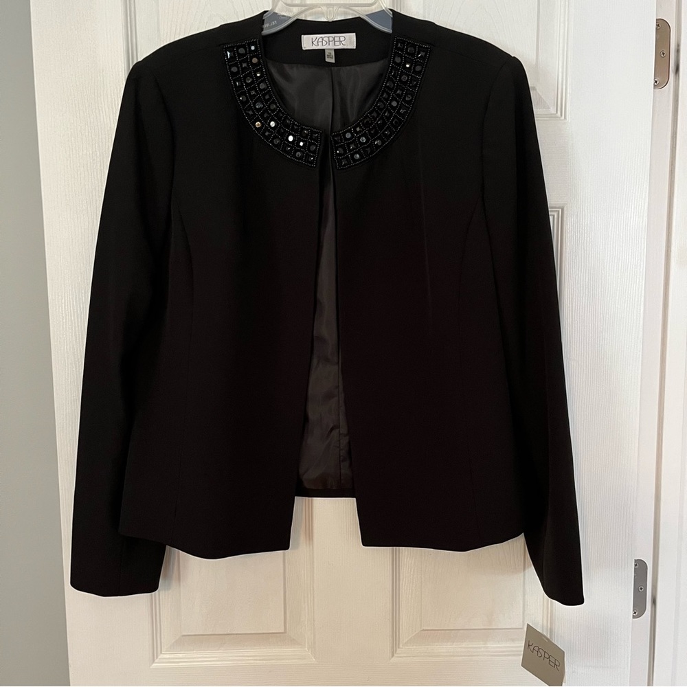 Kasper 16 NWT Black Jacket with Beaded Collar